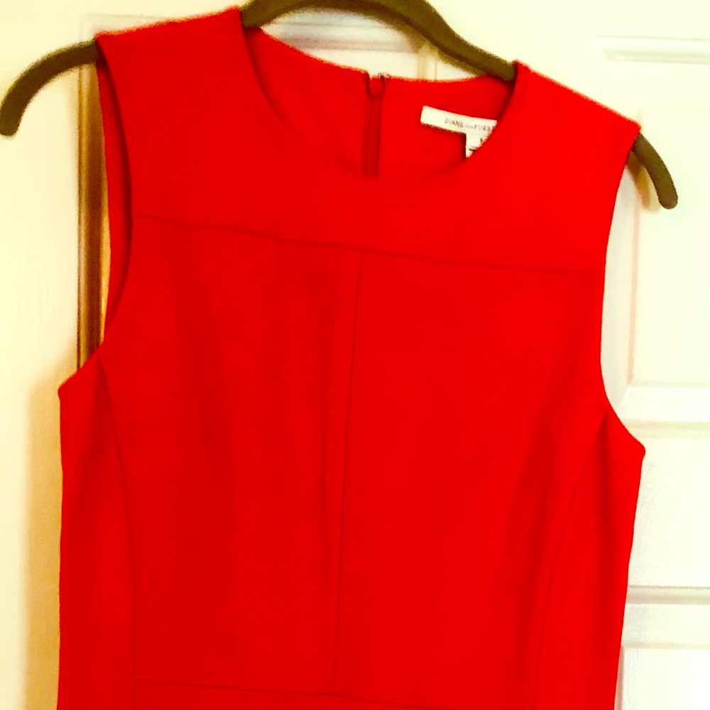 DVF Orange Sleeveless Body Con Dress, size 8.